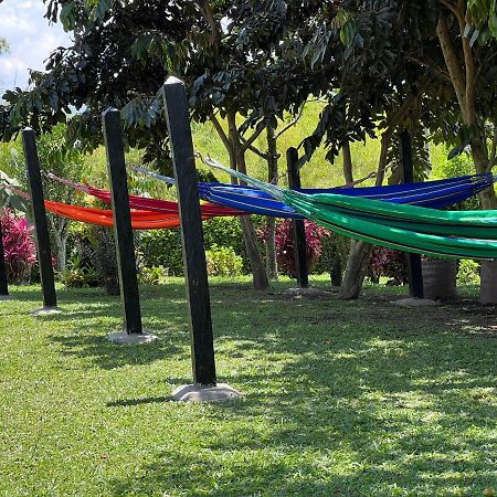 Alojamiento Campestre Hawaii Montenegro Exterior photo
