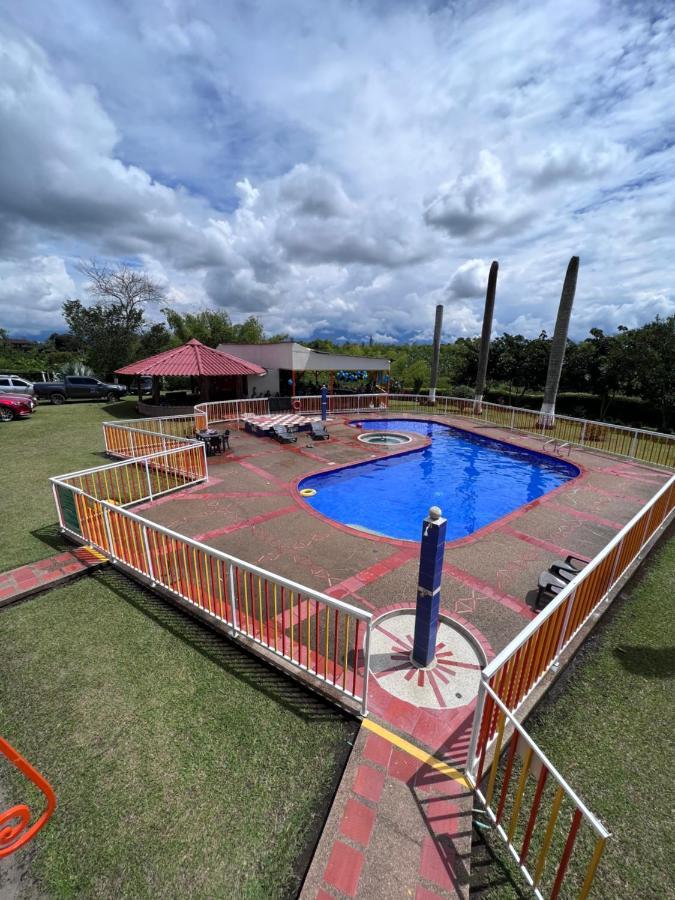 Alojamiento Campestre Hawaii Montenegro Exterior photo