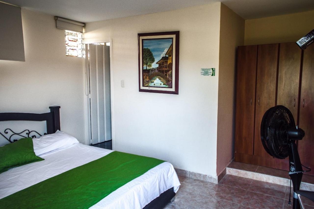 Alojamiento Campestre Hawaii Montenegro Exterior photo